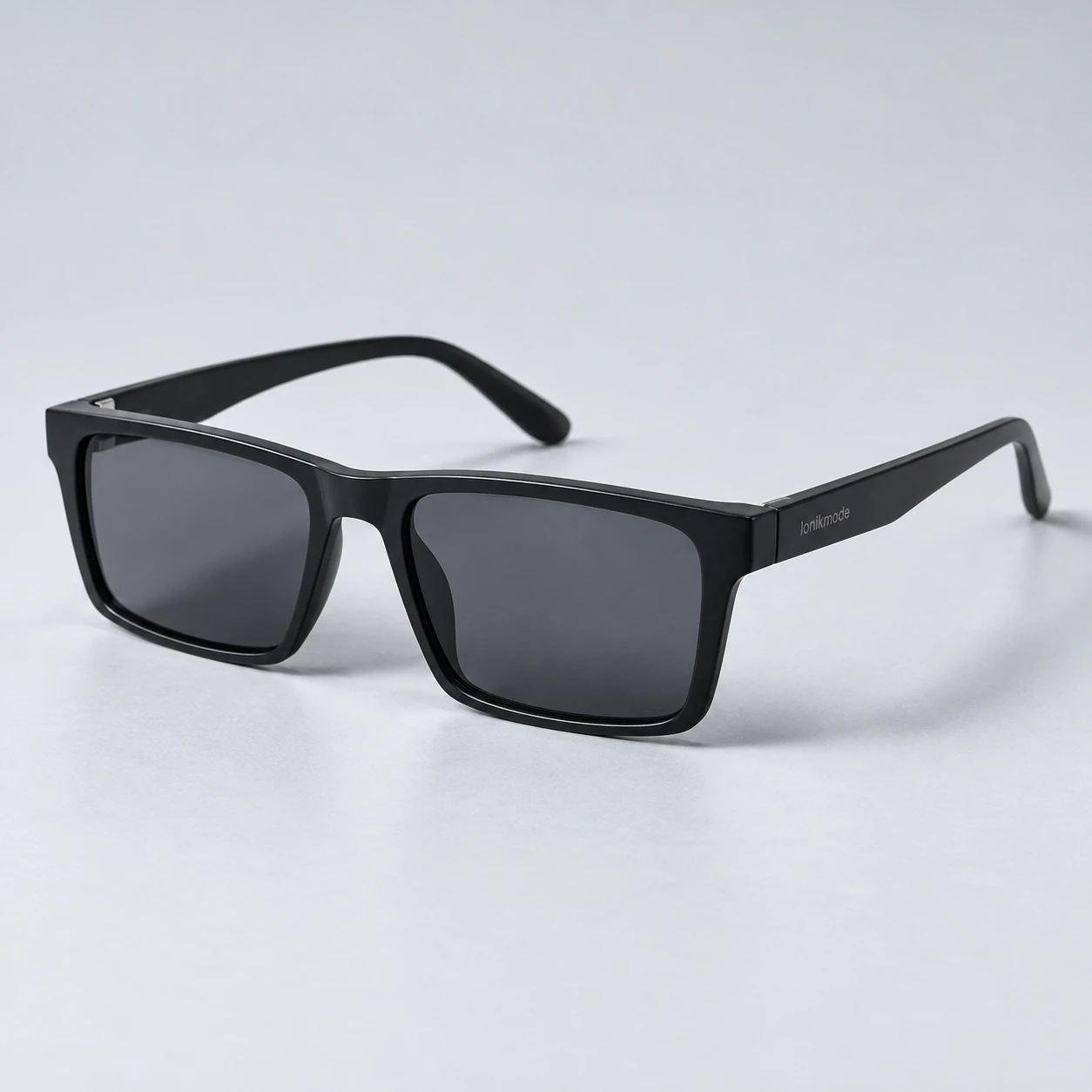 Rectangle eyewear silhouette