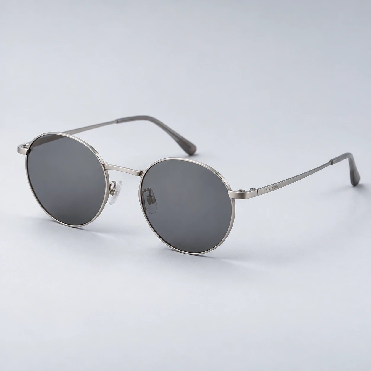Zenith Round, Brushed silver frame with smoke gray lenses